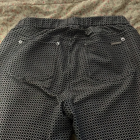 Leggings - Picture 3 of 6